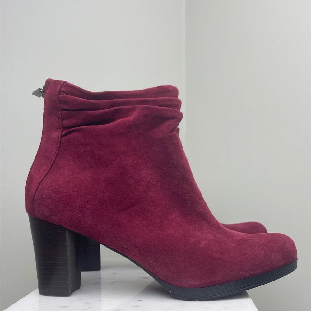 Bella Vita Burgundy Suede Ankle Boots – Size 7.5 WW